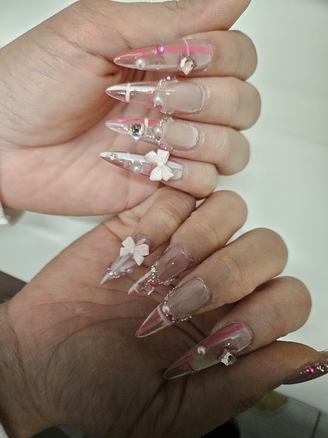 A & J Nails Spa interior